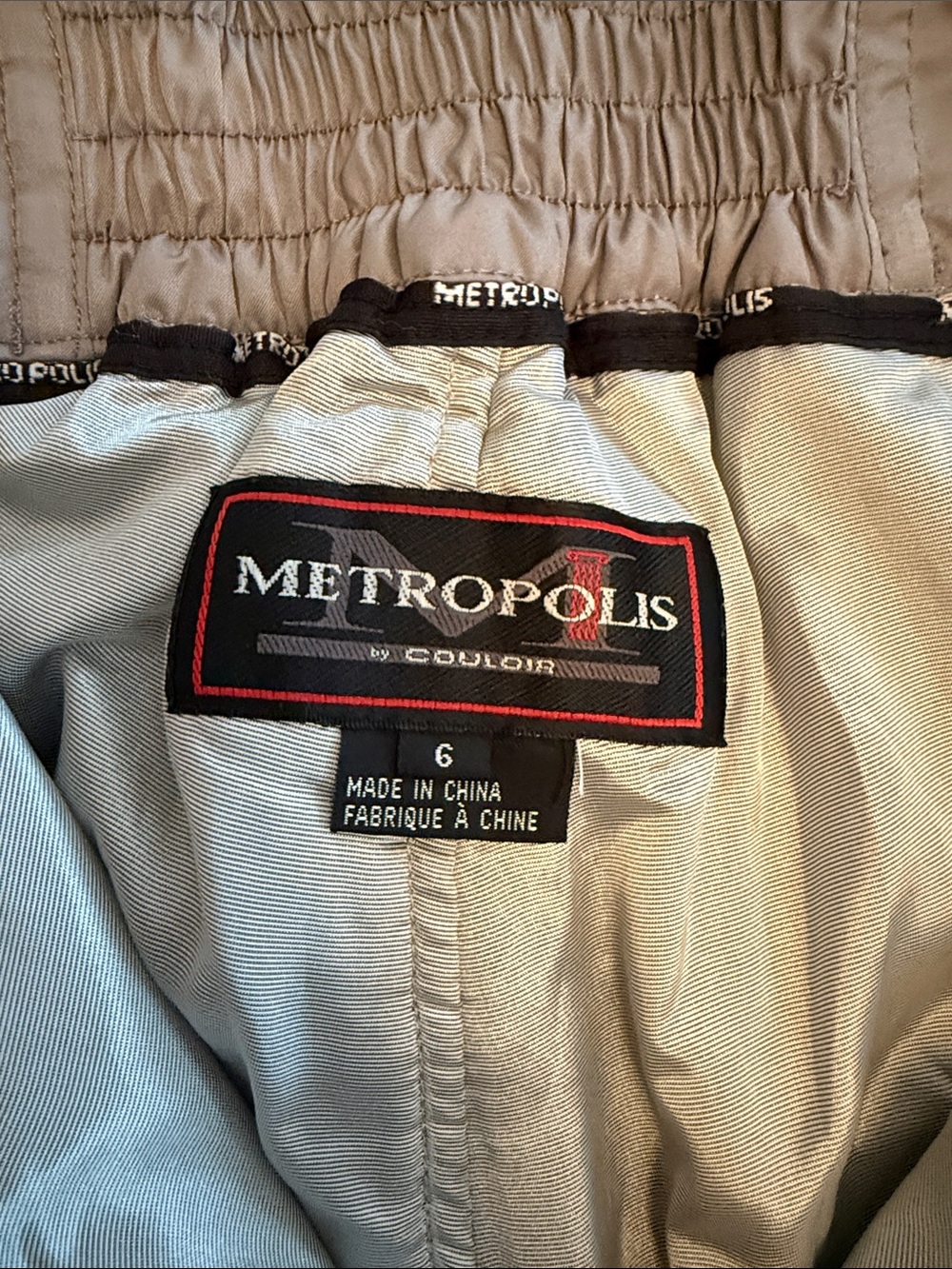 Women’s gray ski pants / Metropolis